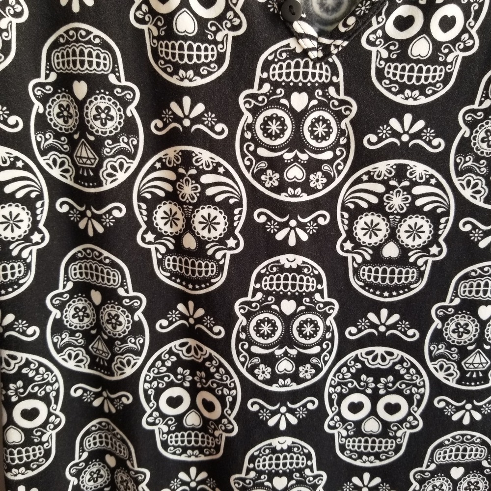 Shosho Bodysuit Pajamas Womens Medium Black White Halloween Sugar Skulls Comfy - Picture 3 of 7